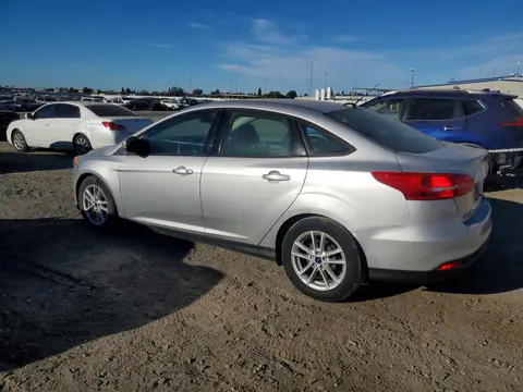 2017 Ford Focus VIN 1FADP3F27HL296433 фото 2