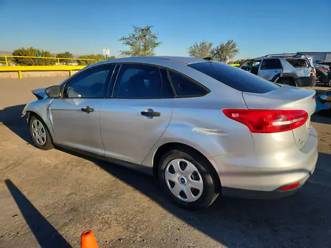 1FADP3E24HL342978 — 2017 Ford Focus, photo 2 from Copart 22.10.2026, Front end