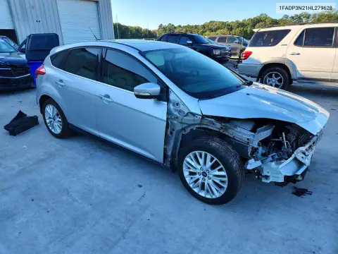 1FADP3N21HL279628 — 2017 Ford Focus, zdjęcie 4 z Copart, Przód