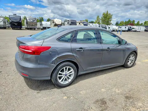 1FADP3F29JL315263 — 2018 Ford Focus, foto 3 de Copart 26.10.2026, Lateral