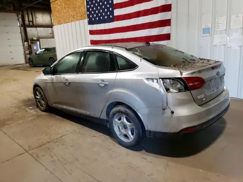 1FADP3F2XJL329107 — 2018 Ford Focus, zdjęcie 2 z Copart 27.10.2026, Wandalizm