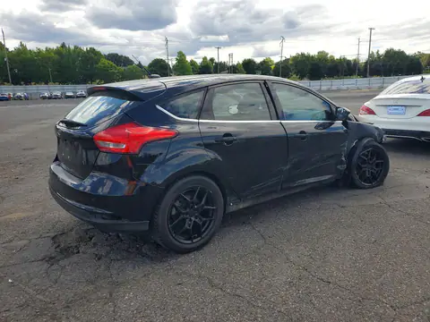 1FADP3N24JL217873 — 2018 Ford Focus, zdjęcie 3 z Copart 21.10.2026, Przód
