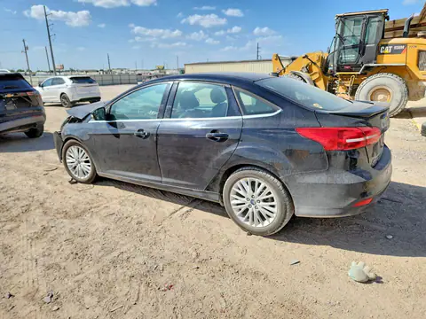 1FADP3J20JL271807 — 2018 Ford Focus, photo 2 from Copart 14.10.2026, Front end