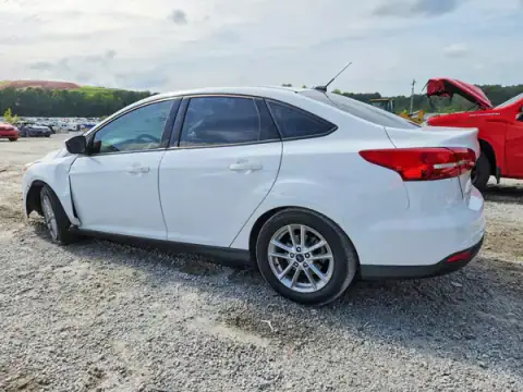 1FADP3FE8JL322800 — 2018 Ford Focus, photo 2 from Copart, Front end