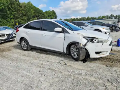 1FADP3FE8JL322800 — 2018 Ford Focus, photo 4 from Copart, Front end
