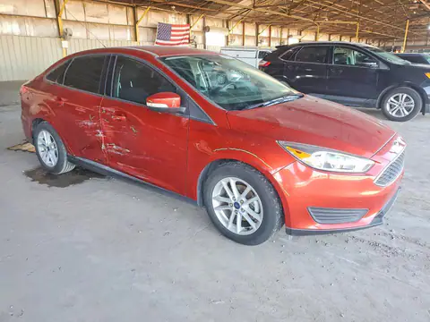 1FADP3FE5JL270395 — 2018 Ford Focus, foto 4 de Copart 26.10.2026, Lateral