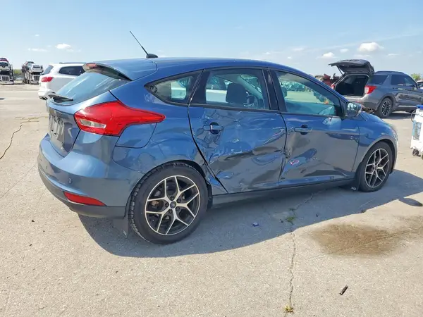 1FADP3M28JL307402 — 2018 Ford Focus, фото 3 с аукциона Copart, Боковая часть