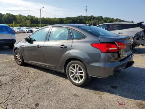 1FADP3F26JL301675 — 2018 Ford Focus, foto 2 de Copart, Parte trasera