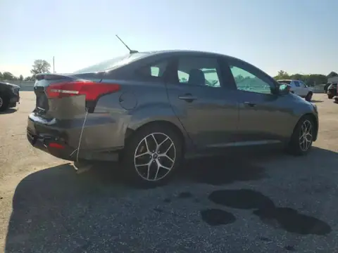 1FADP3H29JL226662 — 2018 Ford Focus, foto 3 de Copart 29.09.2026, Parte trasera