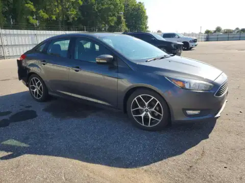 1FADP3H29JL226662 — 2018 Ford Focus, foto 4 de Copart 29.09.2026, Parte trasera