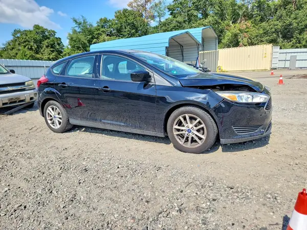 1FADP3K20JL305078 — 2018 Ford Focus, photo 4 from Copart, Front end
