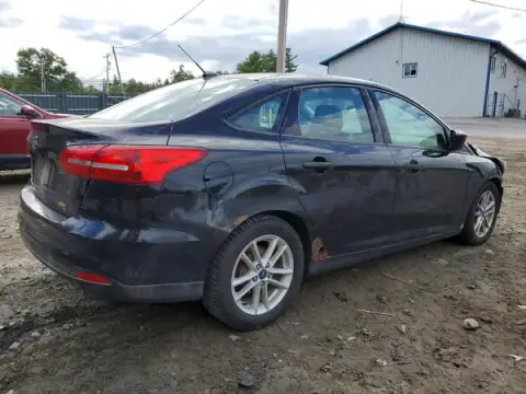 1FADP3F27JL306545 — 2018 Ford Focus, foto 3 de Copart 22.10.2026, Parte delantera