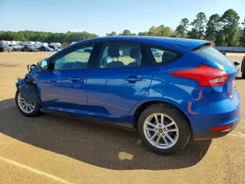 1FADP3K28JL330648 — 2018 Ford Focus, foto 2 de Copart, Parte delantera