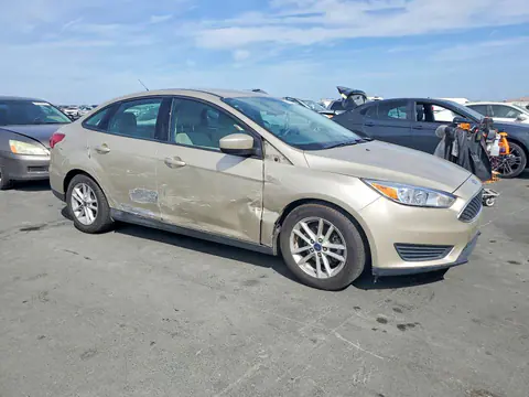 2018 Ford Focus VIN 1FADP3F2XJL304398 фото 4