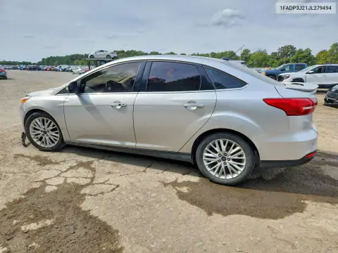 1FADP3J21JL279494 — 2018 Ford Focus, photo 2 from Copart, Front end