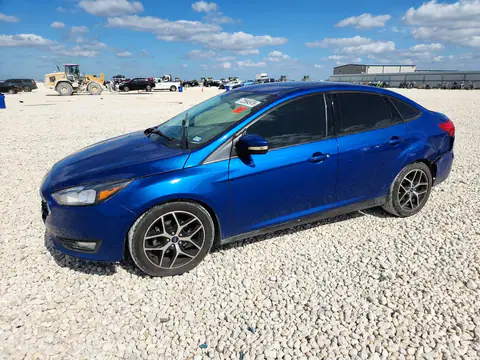 1FADP3H27JL314111 — 2018 Ford Focus, Parte trasera, fotos antes de reparar