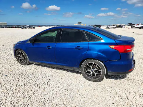 1FADP3H27JL314111 — 2018 Ford Focus, photo 2 from Copart, Rear end