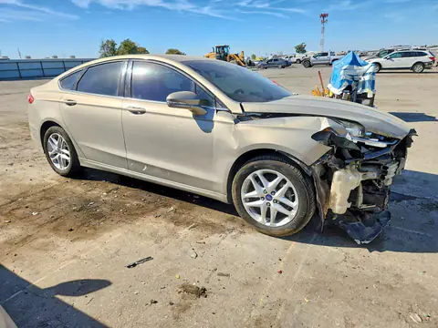3FA6P0HD4FR309434 — 2015 Ford Fusion, photo 4 from Copart 16.10.2026, Front end