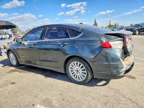2015 Ford Fusion VIN 3FA6P0LU2FR306930 фото 2