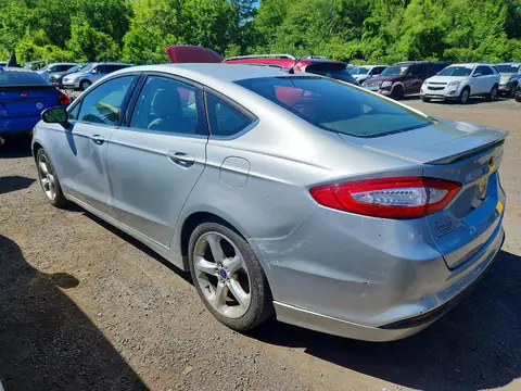 3FA6P0G70GR323537 — 2016 Ford Fusion, photo 2 from Copart 16.10.2026, Rear end