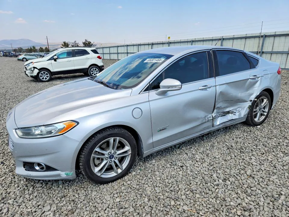 2016 Ford Fusion VIN 3FA6P0SU7GR195875 фото 1