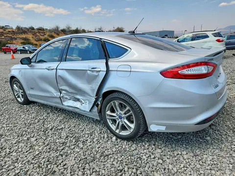 2016 Ford Fusion VIN 3FA6P0SU7GR195875 фото 2