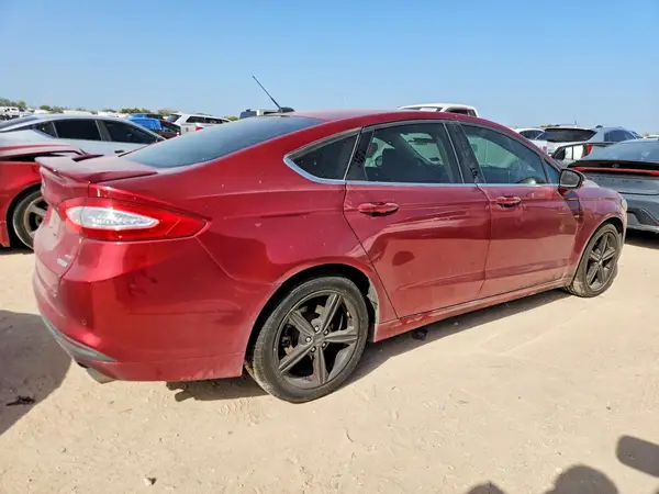 3FA6P0HD5GR113732 — 2016 Ford Fusion, photo 3 from Copart 04.10.2026, Minor dents and scratches
