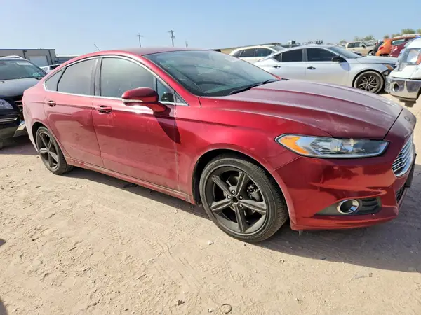 3FA6P0HD5GR113732 — 2016 Ford Fusion, photo 4 from Copart 04.10.2026, Minor dents and scratches