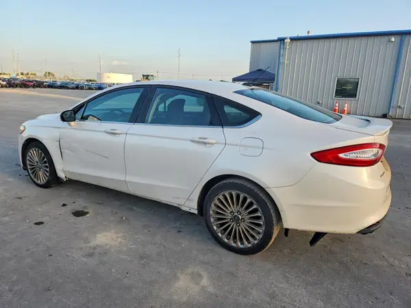3FA6P0H76GR101650 — 2016 Ford Fusion, photo 2 from Copart 14.10.2026, Side