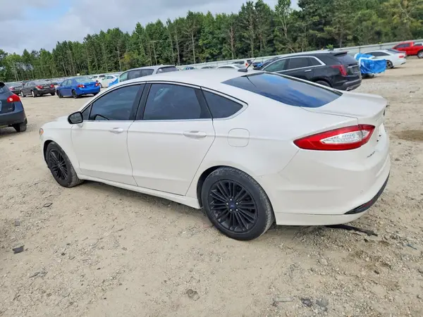 3FA6P0HD0GR272545 — 2016 Ford Fusion, photo 2 from Copart 06.10.2026, Rear end