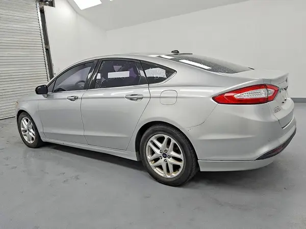 3FA6P0H76GR186330 — 2016 Ford Fusion, zdjęcie 2 z Copart, Uszkodzenia mechaniczne