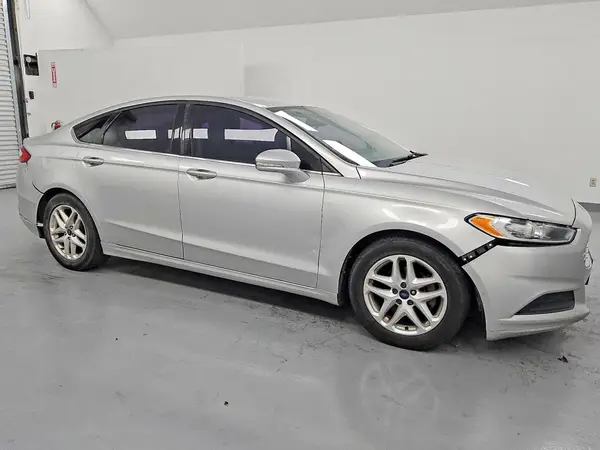 3FA6P0H76GR186330 — 2016 Ford Fusion, zdjęcie 4 z Copart, Uszkodzenia mechaniczne
