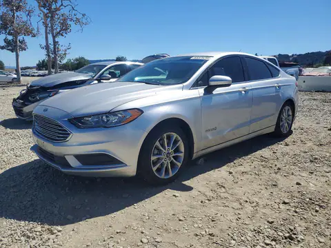 3FA6P0LU3HR231173 — 2017 Ford Fusion, Задняя часть (Rear End), фото до ремонта