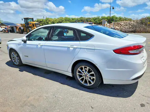 3FA6P0LU3HR295827 — 2017 Ford Fusion, zdjęcie 2 z Copart 26.10.2026, Przód