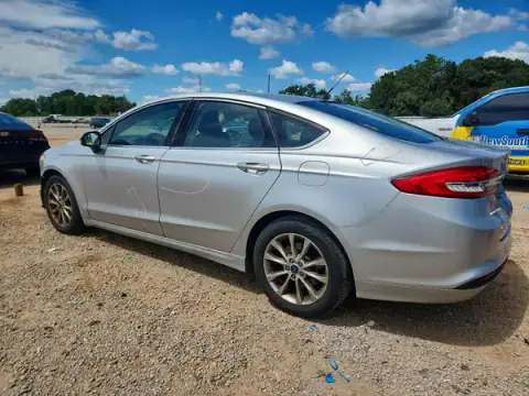 3FA6P0H76HR327527 — 2017 Ford Fusion, photo 2 from Copart, Front end