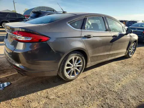 3FA6P0HD3HR311839 — 2017 Ford Fusion, photo 3 from Copart, Front end