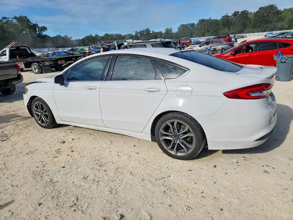 3FA6P0LU2HR393179 — 2017 Ford Fusion, zdjęcie 2 z Copart 06.10.2026, Przód