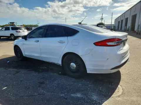 3FA6P0HD2HR108182 — 2017 Ford Fusion, zdjęcie 2 z Copart 19.10.2026, Uszkodzenia mechaniczne