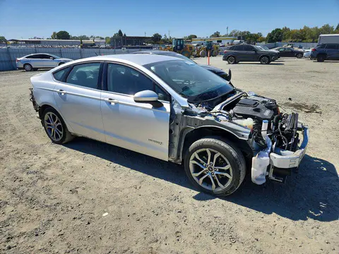 2017 Ford Fusion VIN 3FA6P0LU0HR324281 фото 4