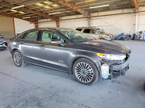 3FA6P0PU5HR258143 — 2017 Ford Fusion, photo 4 from Copart, Rear end
