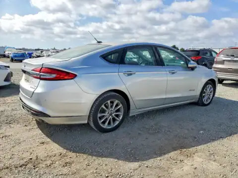 3FA6P0LUXHR276174 — 2017 Ford Fusion, photo 3 from Copart, Rear end