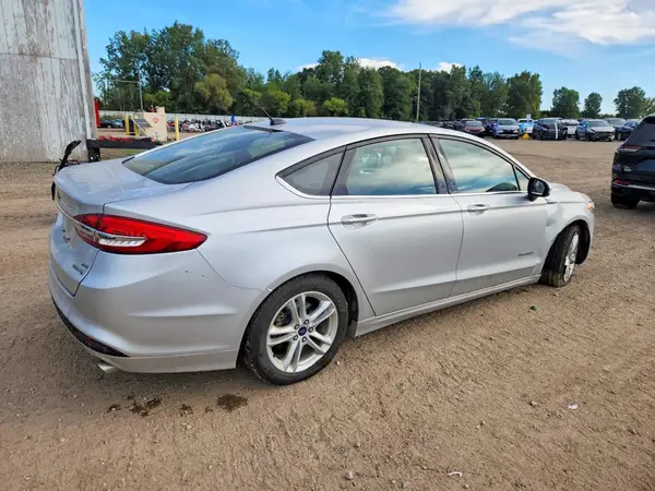 3FA6P0LU3HR386922 — 2017 Ford Fusion, zdjęcie 3 z Copart, Uszkodzenia podwozia