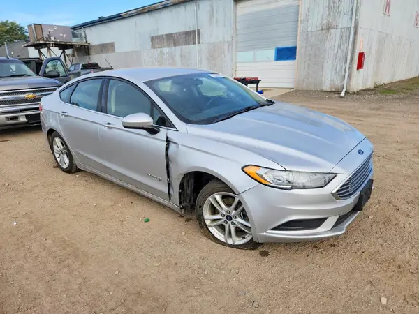 3FA6P0LU3HR386922 — 2017 Ford Fusion, zdjęcie 4 z Copart, Uszkodzenia podwozia