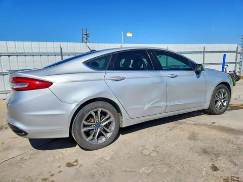 3FA6P0T97HR322183 — 2017 Ford Fusion, foto 3 de Copart 28.10.2026, Vuelco