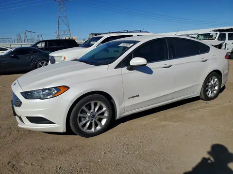 3FA6P0LU2HR117388 — 2017 Ford Fusion, Parte trasera (Rear End), fotos antes de reparar