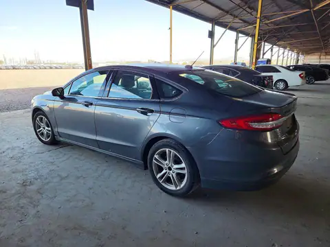 3FA6P0HD4JR251446 — 2018 Ford Fusion, photo 2 from Copart 28.09.2026, Minor dents and scratches