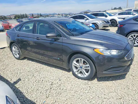 2018 Ford Fusion VIN 3FA6P0LU9JR146439 фото 4