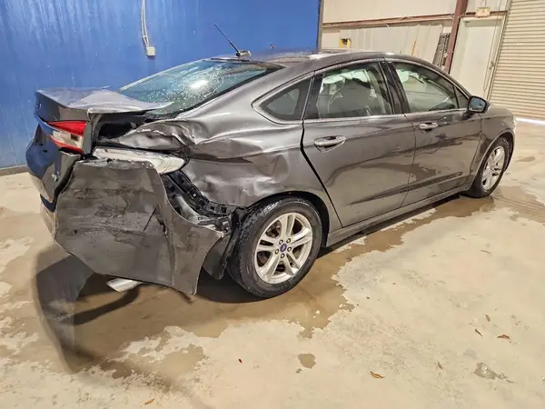 3FA6P0HD9JR257565 — 2018 Ford Fusion, фото 3 с аукциона Copart 29.09.2026, Задняя часть