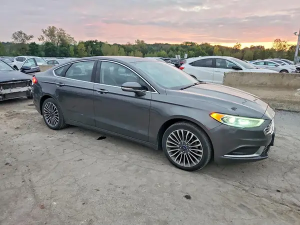 3FA6P0T90JR264293 — 2018 Ford Fusion, photo 4 from Copart 29.09.2026, Normal wear