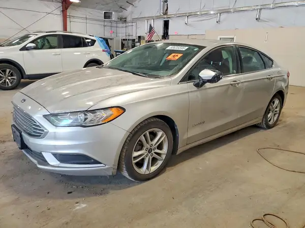 3FA6P0LU6JR173694 Ford Fusion 2018 — uszkodzenie Bok, zdjęcie przed naprawą